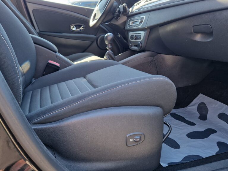 RENAULT MEGANE 3 1.2 TCe LIMITED