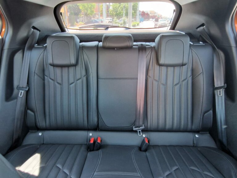 PEUGEOT 2008 1.2 PURE TECH ALLURE