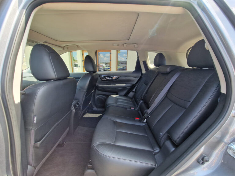 NISSAN X-TRAIL 2.0 dCi TEKNA 4X4 AUTOMATIC FACELIFT