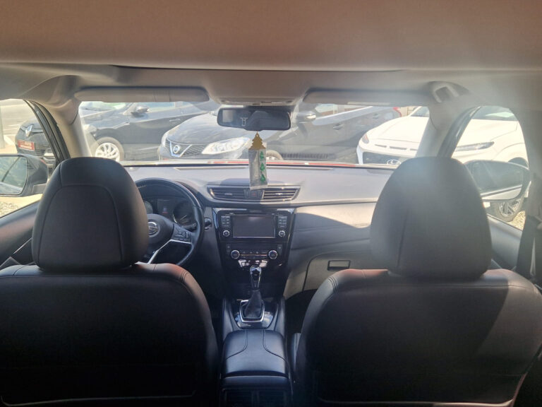 NISSAN X-TRAIL 2.0 dCi TEKNA 4X4 AUTOMATIC FACELIFT